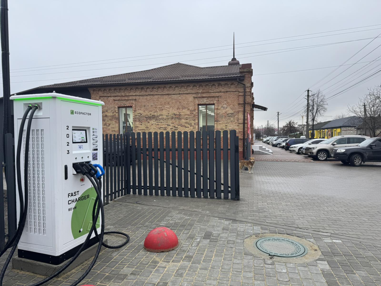 Station photo 2
