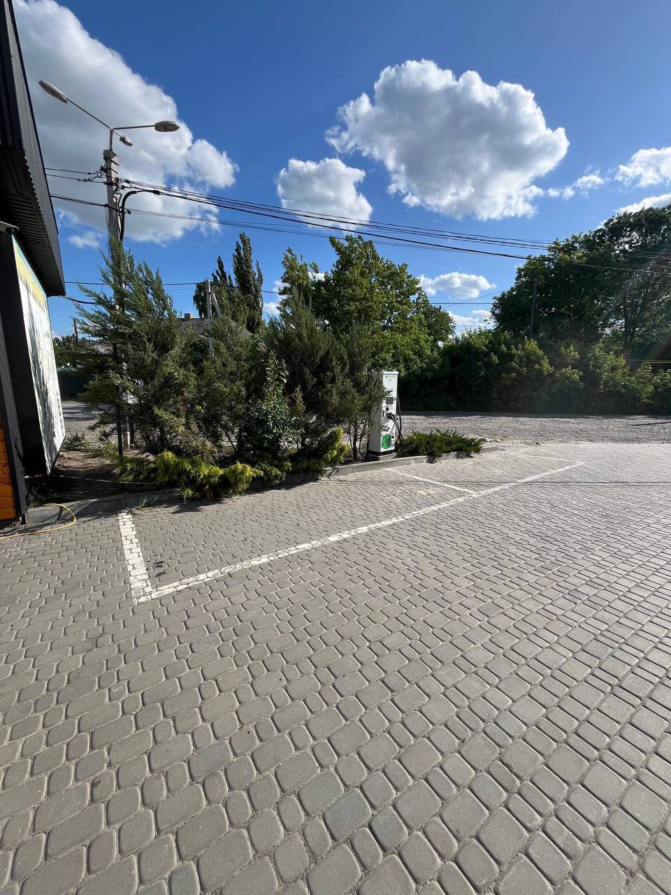 Station photo 2
